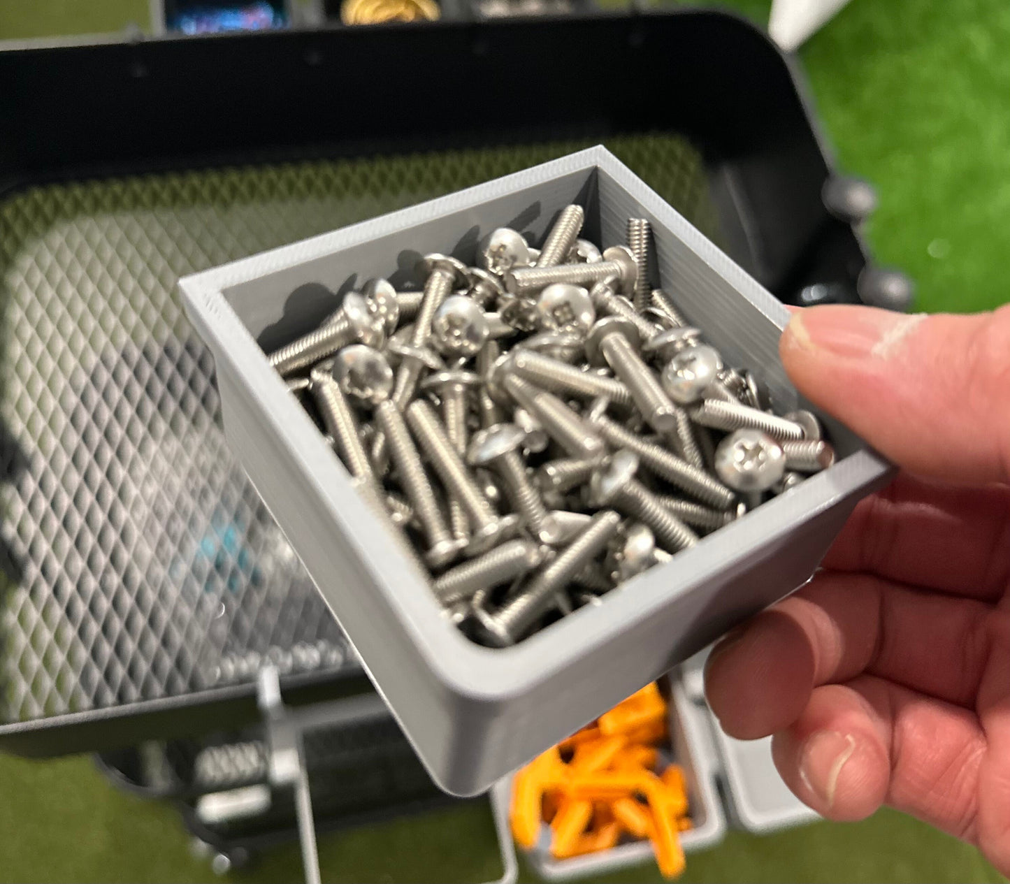 Removable Bins for IKEA SKADIS and RASKOG, unique design that work with both, comes in 30+ colors and 3 sizes