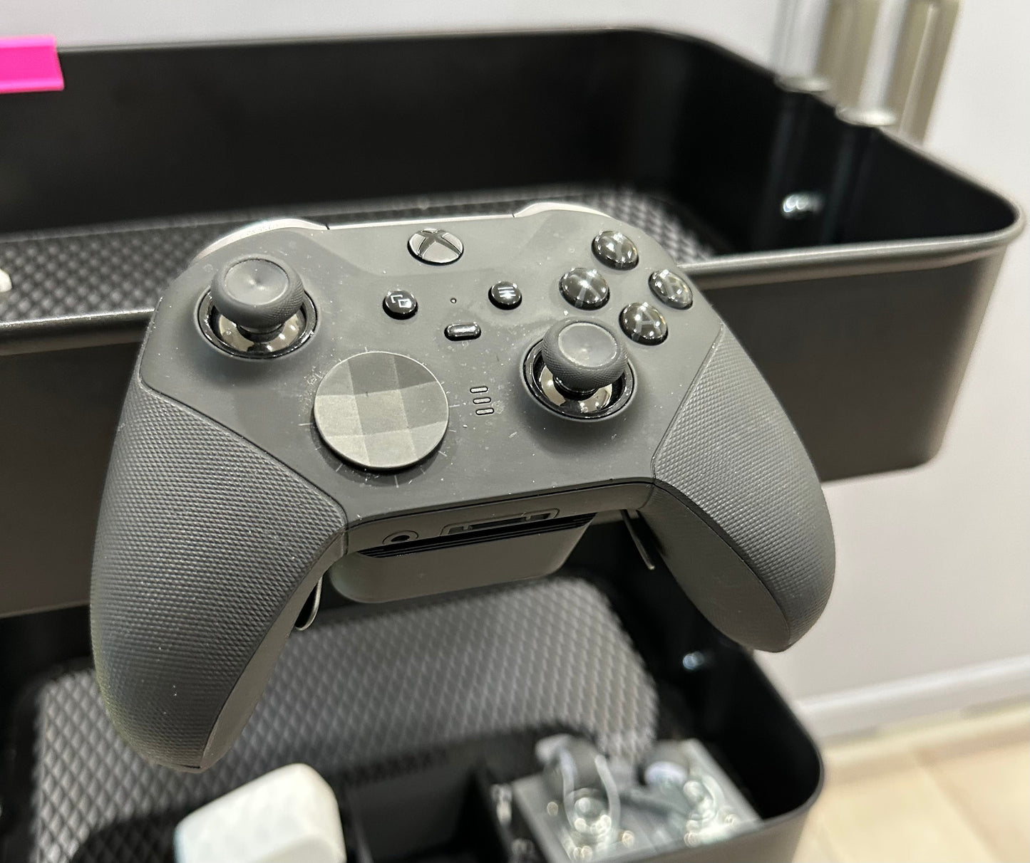 Xbox Elite Controller Series 2 Charging Base Mount for SKADIS and UPPSPEL
