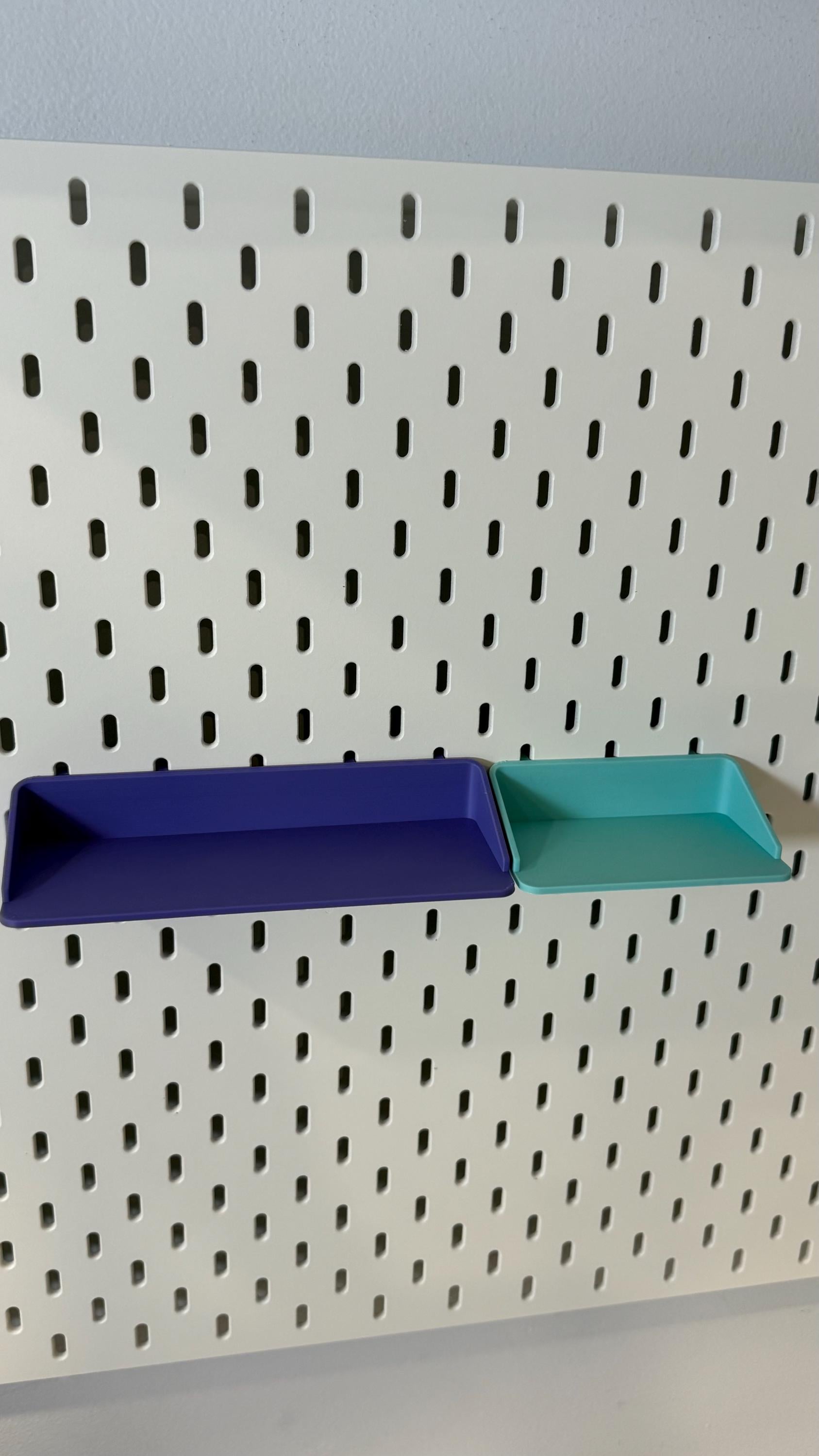 SKÅDIS One-Piece Shelf – Modular Pegboard Shelf with Built-In Hooks | 3D Printed in Multiple Sizes & Depths