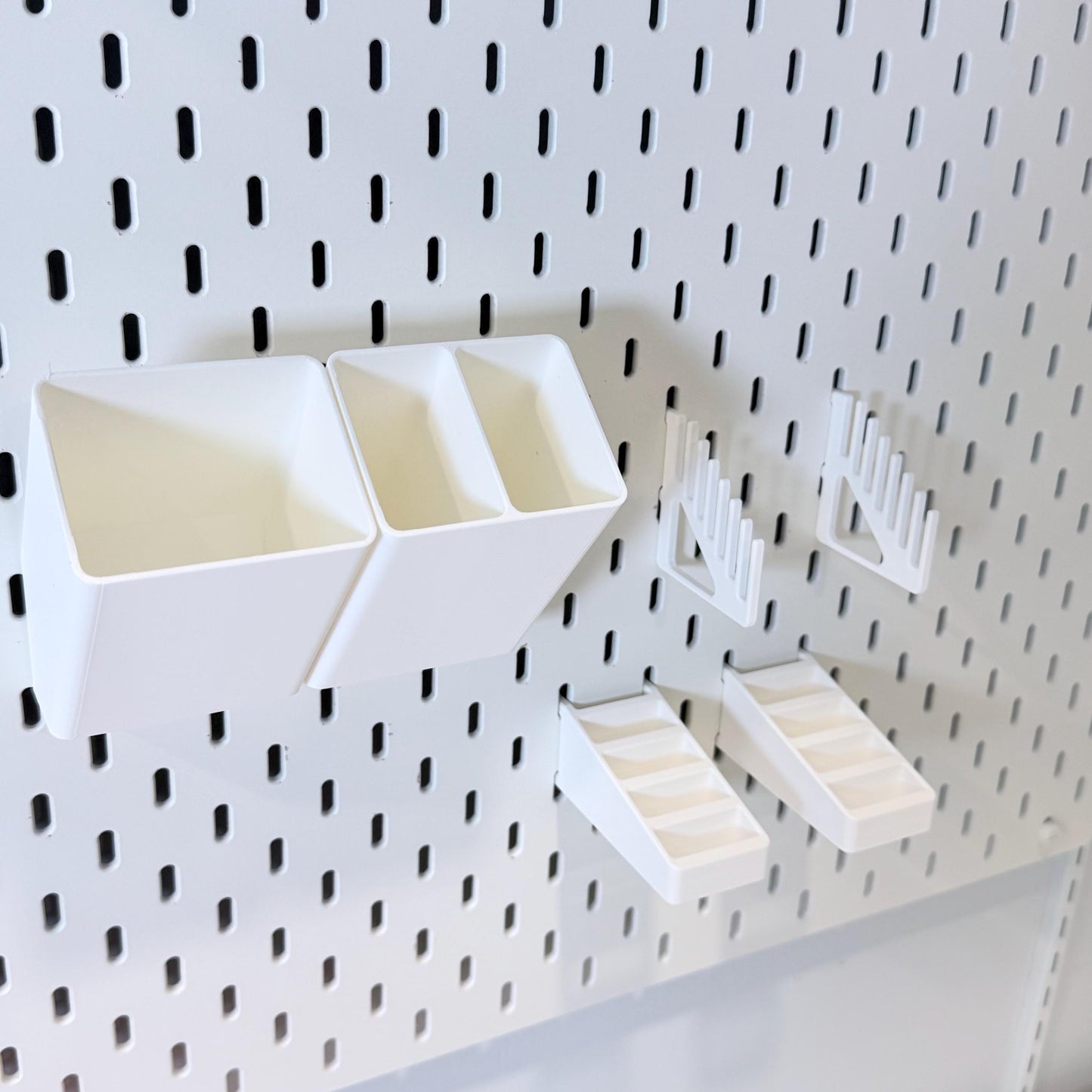 Slanted Pencil Container for IKEA SKÅDIS Pegboards - 3D Printed Pen and Marker Holder - Desk and Craft Room Organizer - 30+ Colors