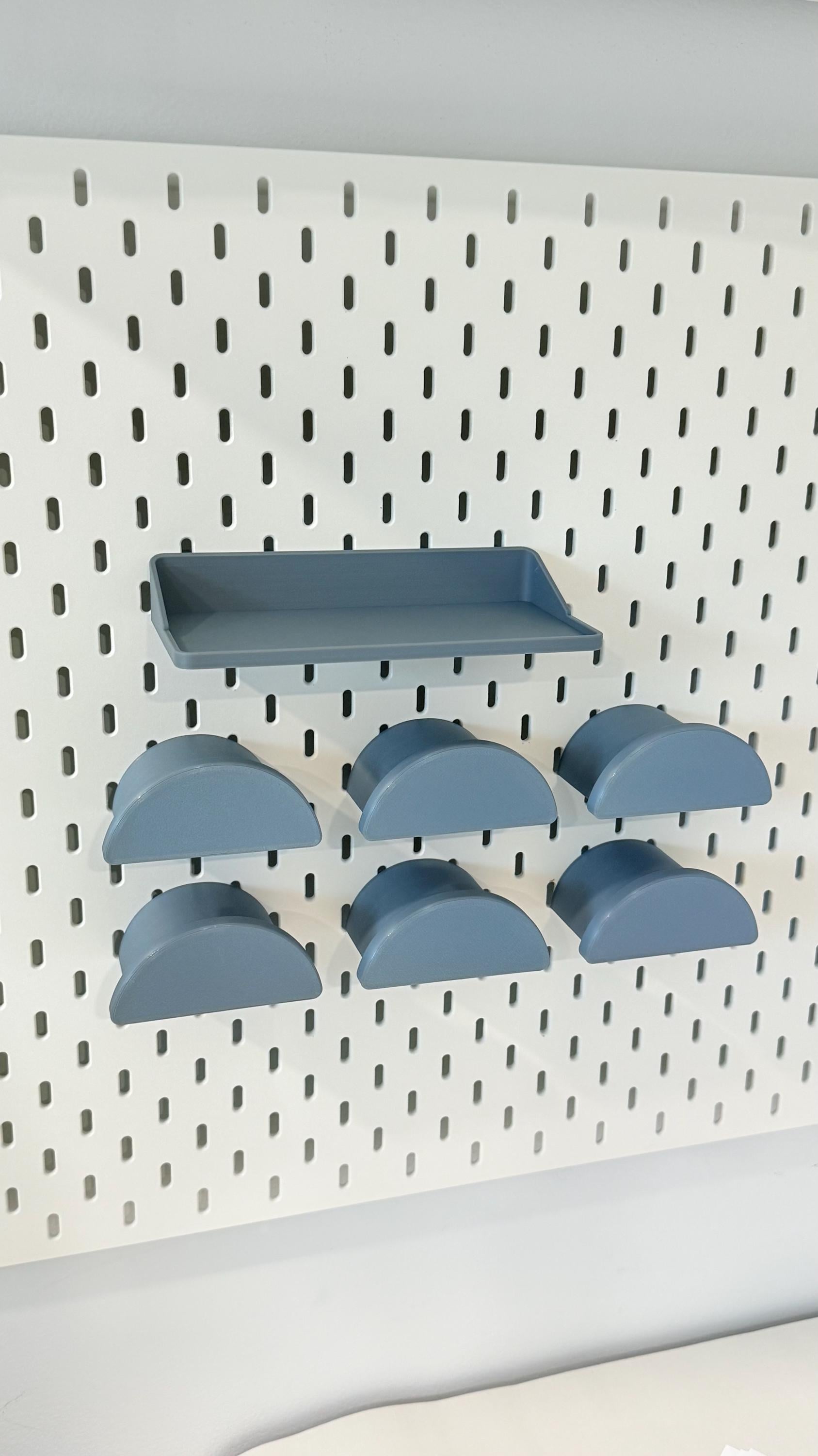 SKÅDIS Headset Holder - 3D Printed Wall Mount for Gaming Setup, Office, Headphones - Pegboard - 30+ Colors