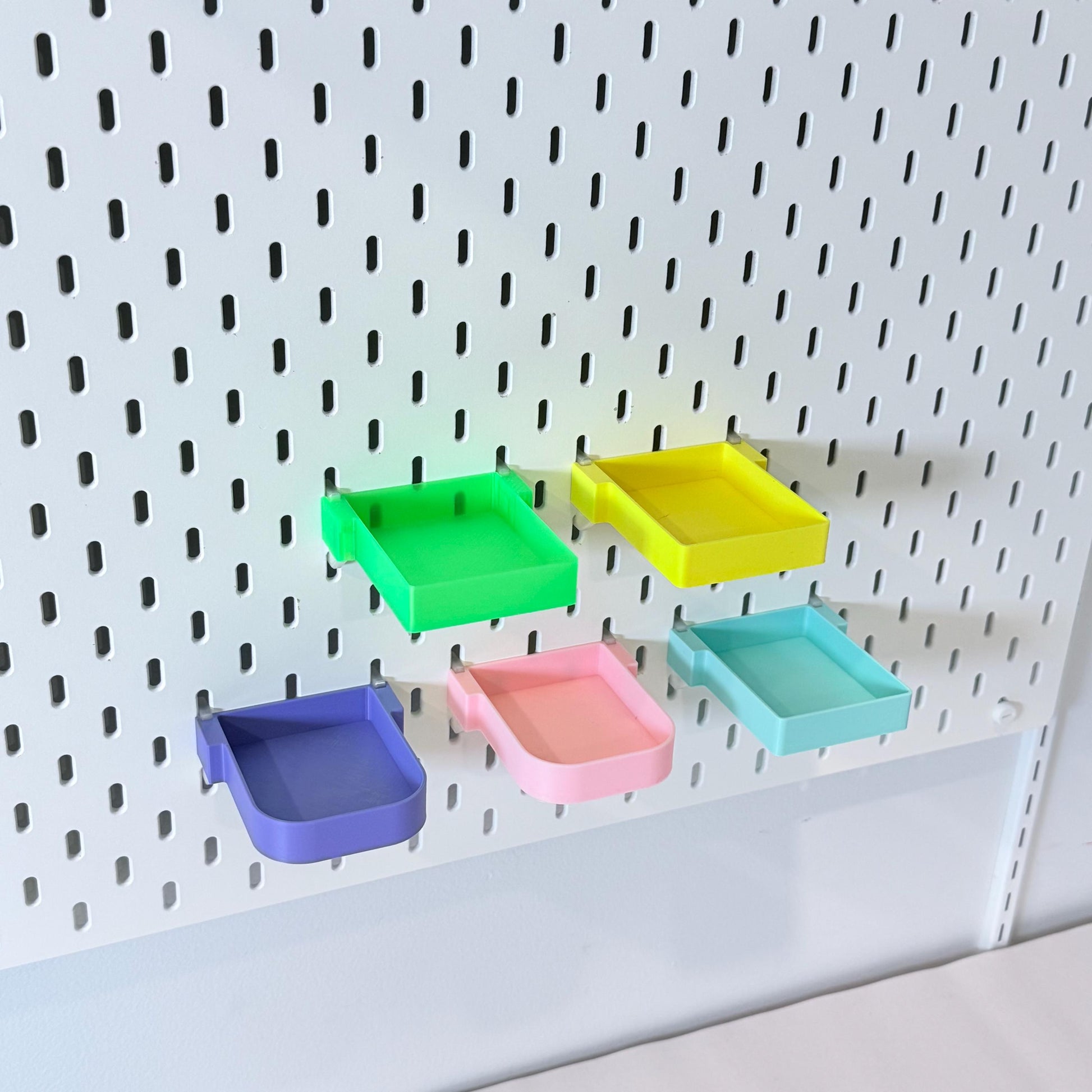 Shelves for IKEA SKADIS and RASKOG