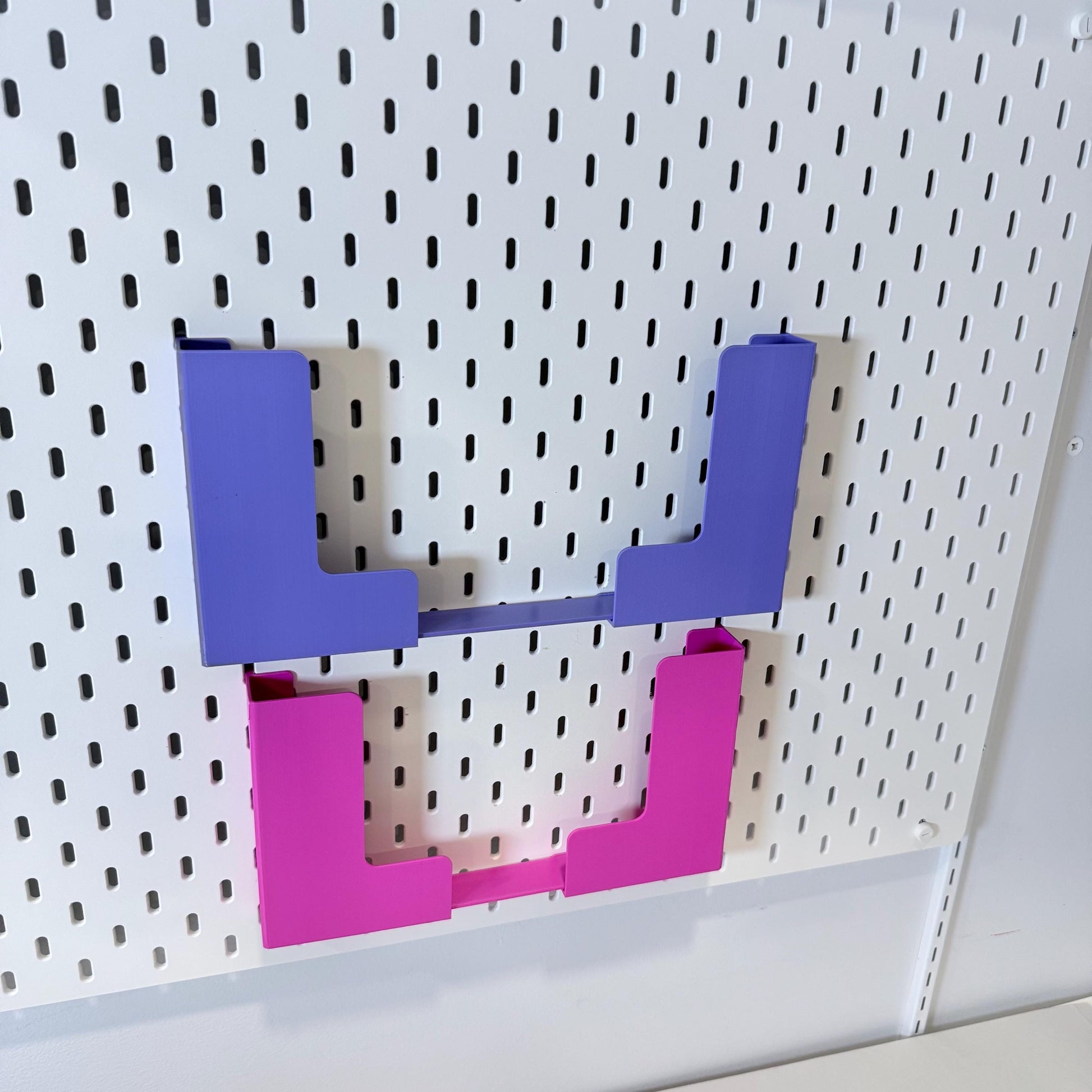 Adjustable Paper & Tablet Holder for IKEA SKÅDIS Pegboard - Document and Notebook Holder - Desk Organizer - 30+ Colors - 3D Printed