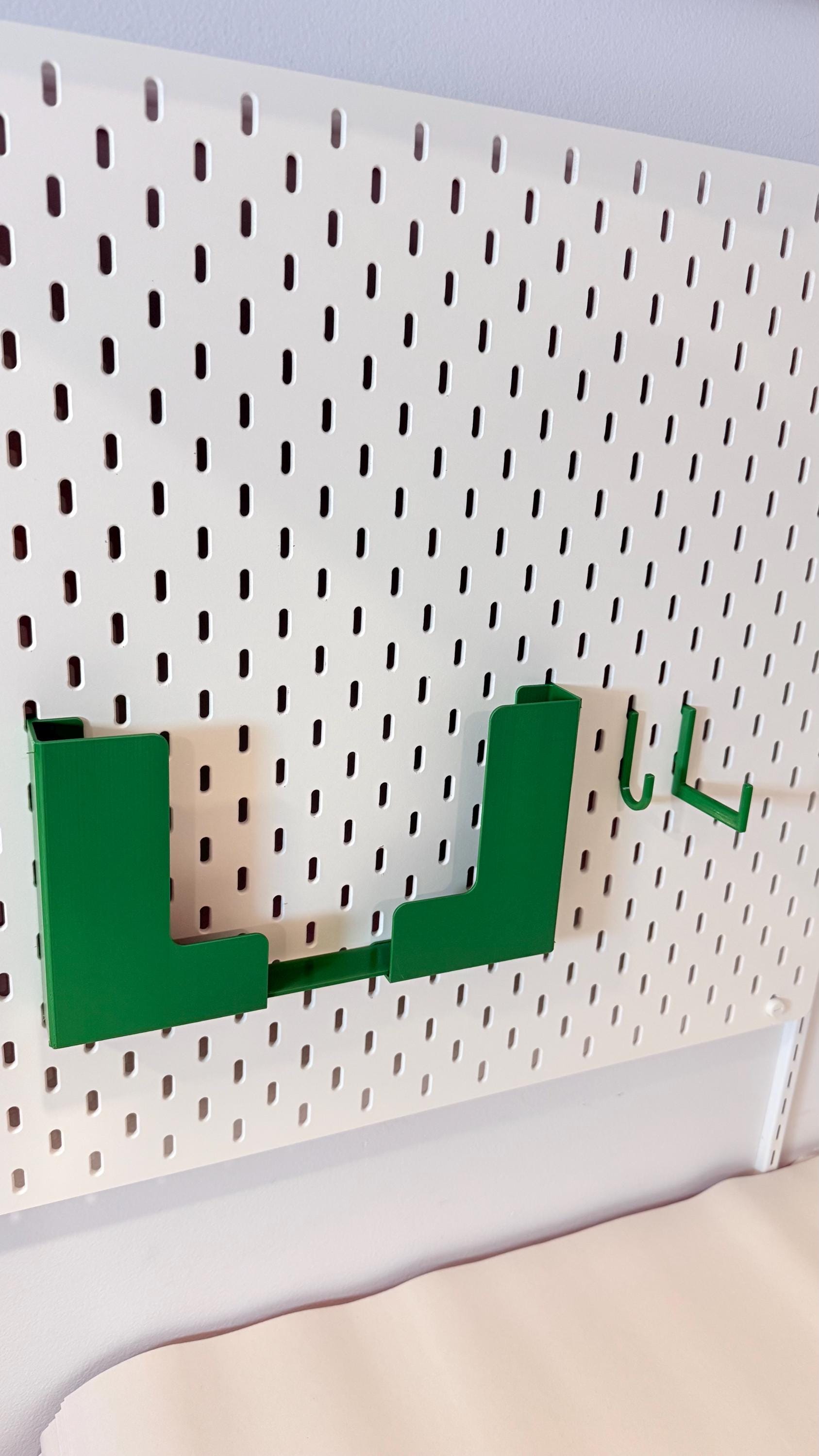 Adjustable Paper & Tablet Holder for IKEA SKÅDIS Pegboard - Document and Notebook Holder - Desk Organizer - 30+ Colors - 3D Printed