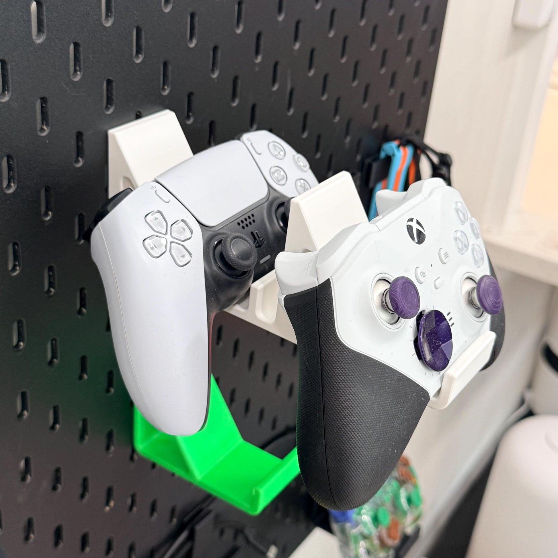 Controller Mount for IKEA SKÅDIS Pegboard - 3D Printed Wall Holder for Xbox, Playstation, Switch Pro - 30+ Colors