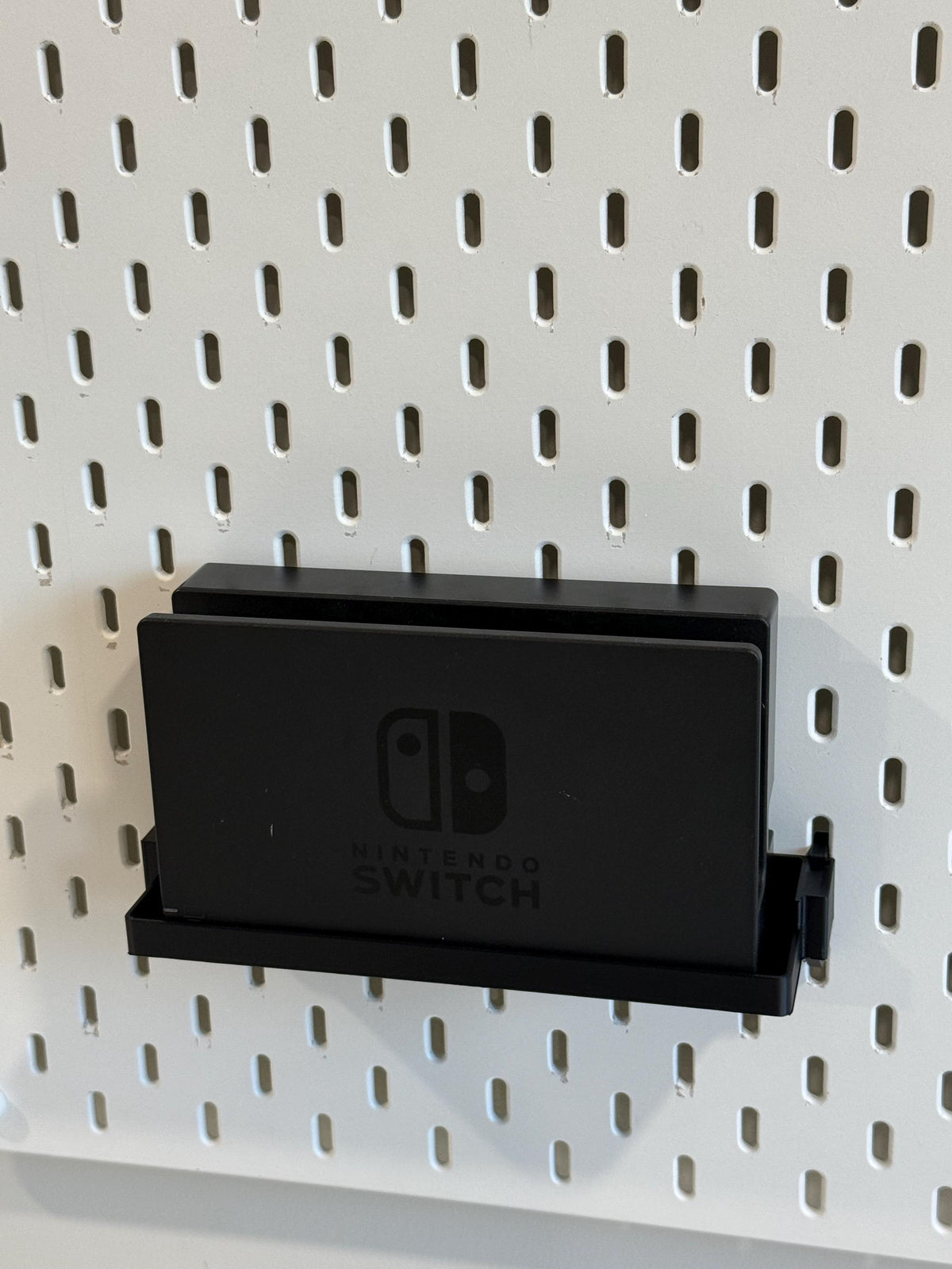 Game Console Dock Shelf for IKEA SKÅDIS Pegboard - 3D Printed Wall Mount with Mini Controller Holder - 30+ Colors