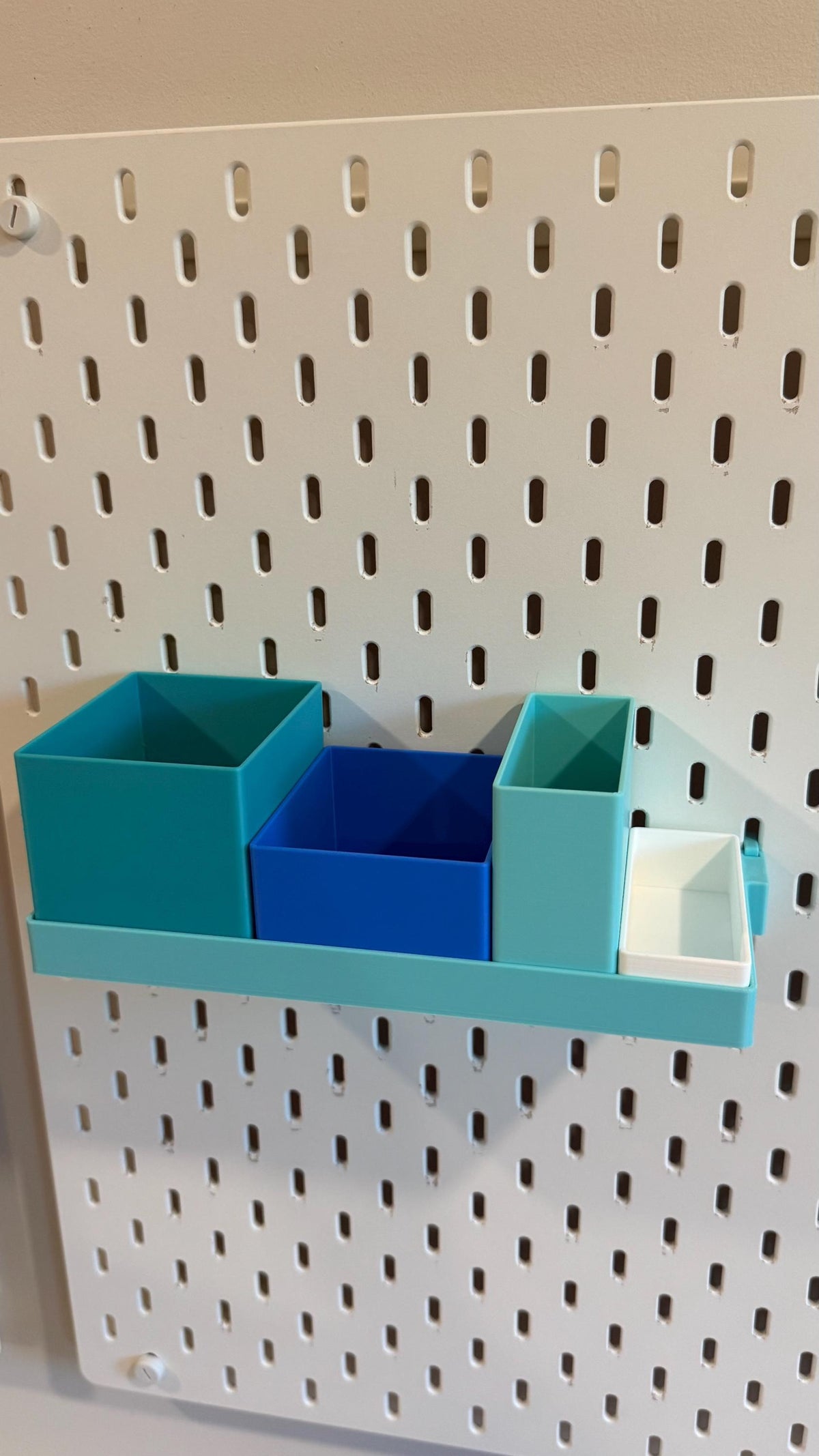 SKÅDIS Shelf Insert Bins - 3D Printed Modular Organizer for Pegboard Shelves - Small, Medium, Large - 30+ Colors