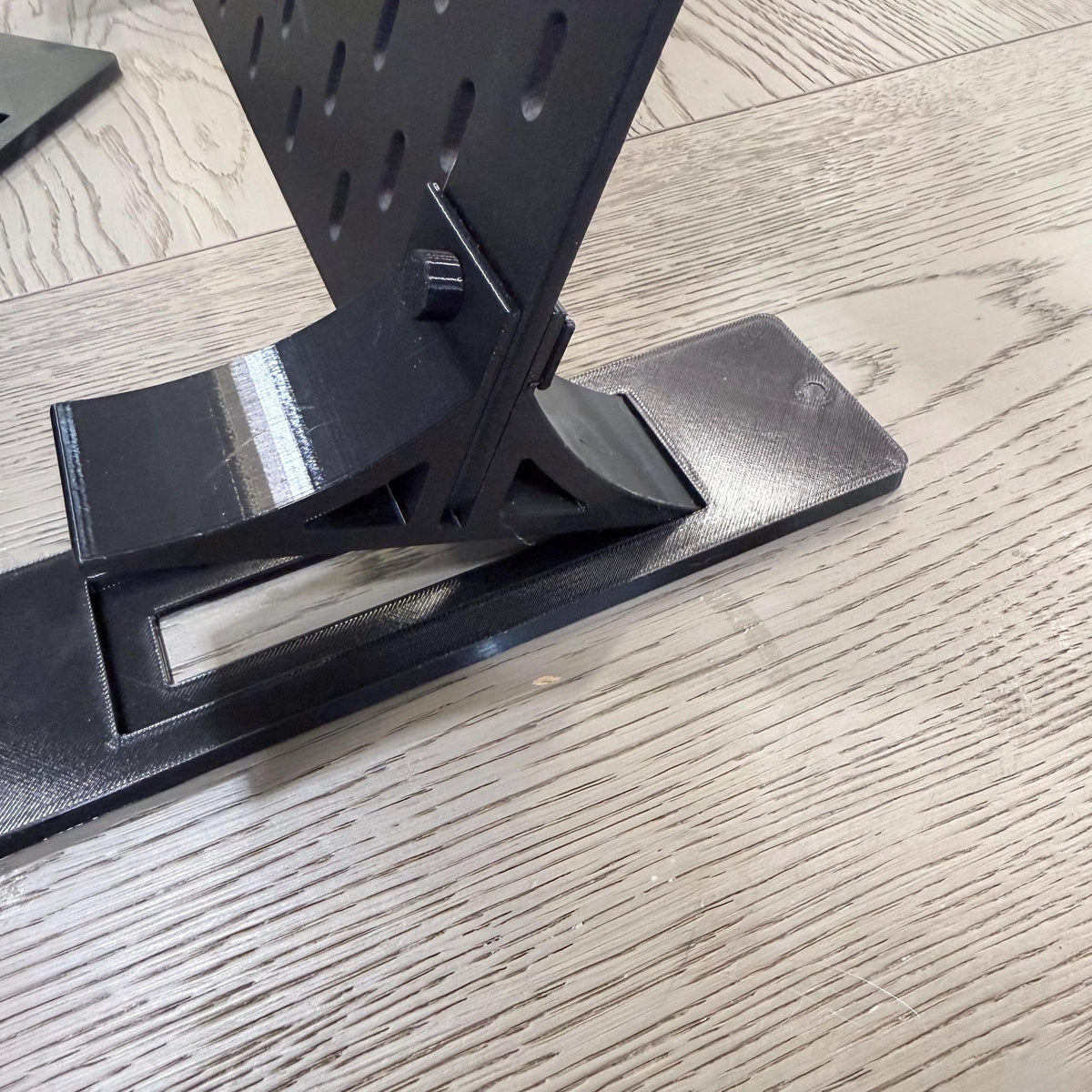 SKÅDIS Free-Standing Feet for IKEA Pegboard - 3D Printed Desktop Stand Attachment for Display, Crafts, Office