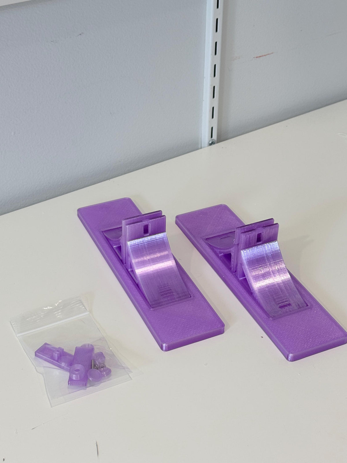 SKÅDIS Free-Standing Feet for IKEA Pegboard - 3D Printed Desktop Stand Attachment for Display, Crafts, Office