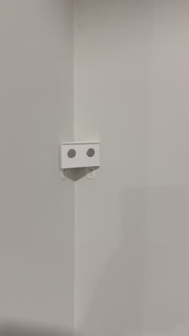 Hue Motion Sensor Multi-Mount – Magnetic Mount for Versatile Placement