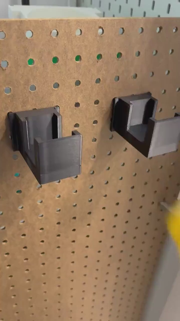 DEWALT Battery Holder – Dual – Pegboard Mount – 20V MAX Compact & Standard